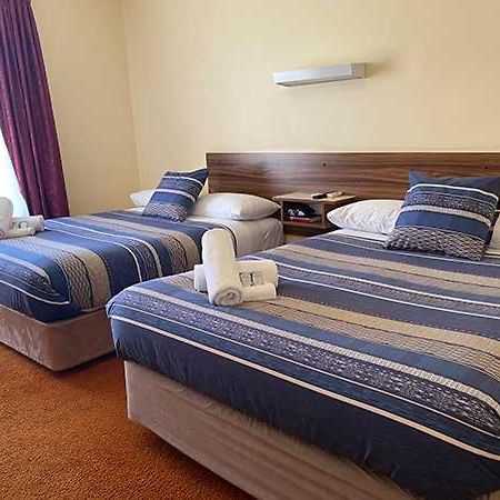 Donnybrook Motel ภายนอก รูปภาพ