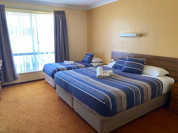 Donnybrook Motel ภายนอก รูปภาพ
