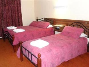 Donnybrook Motel ภายนอก รูปภาพ