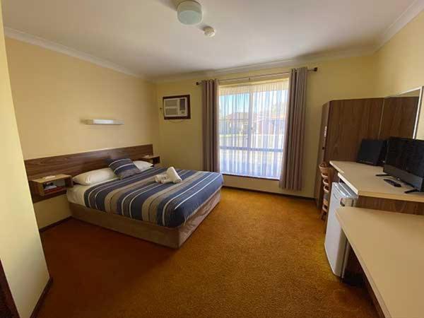 Donnybrook Motel ภายนอก รูปภาพ